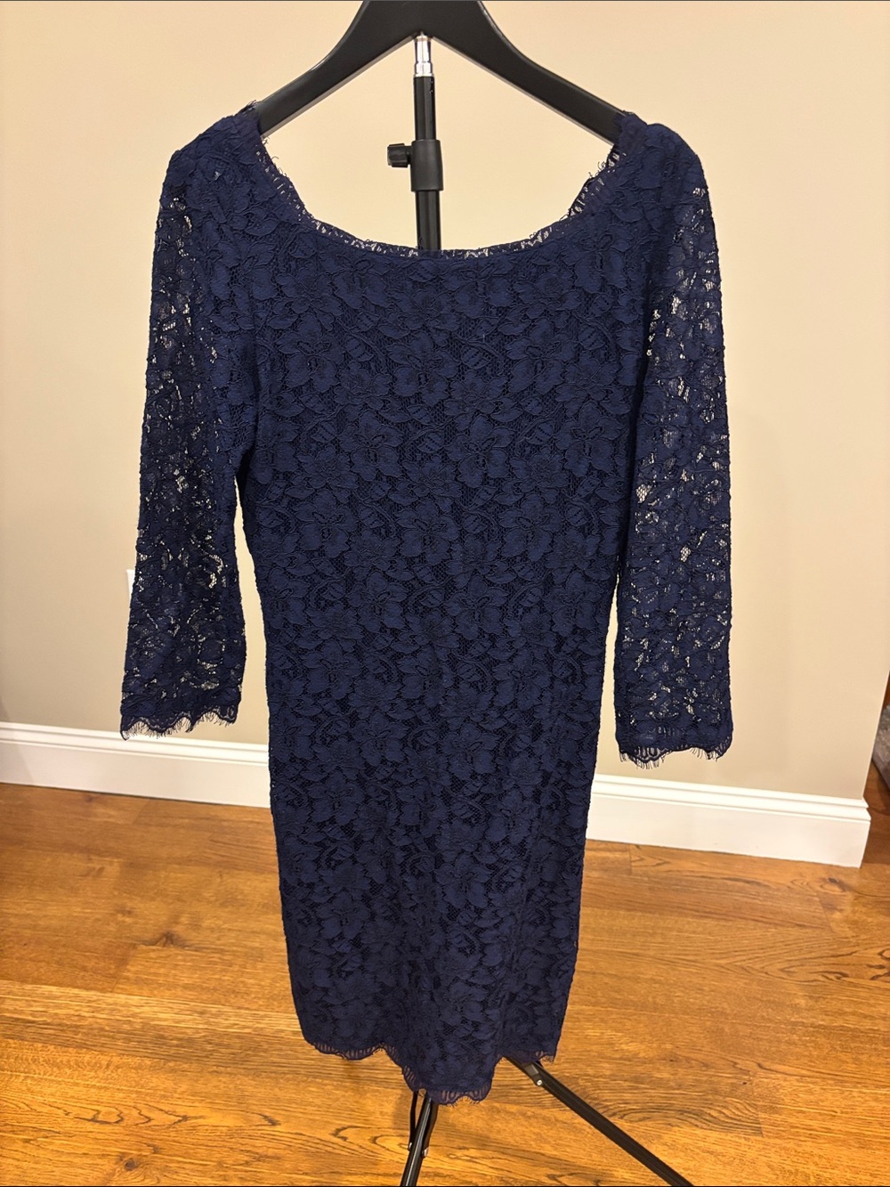 Diane Von Furstenberg Women's Navy Lace Sheath